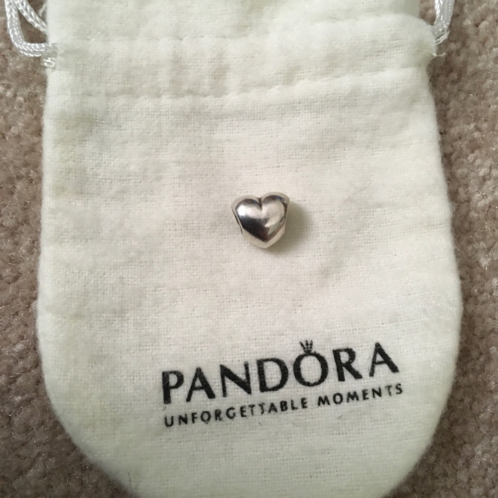 Pandora Charm ❤️